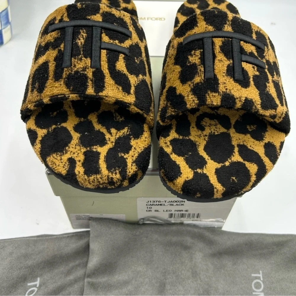 Men’s tom Ford leopard print Terry sandals size 10 made in Italy